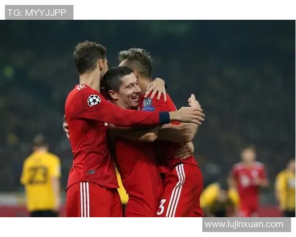 沙尔克与拜仁激战正酣精彩直播全程回顾与分析